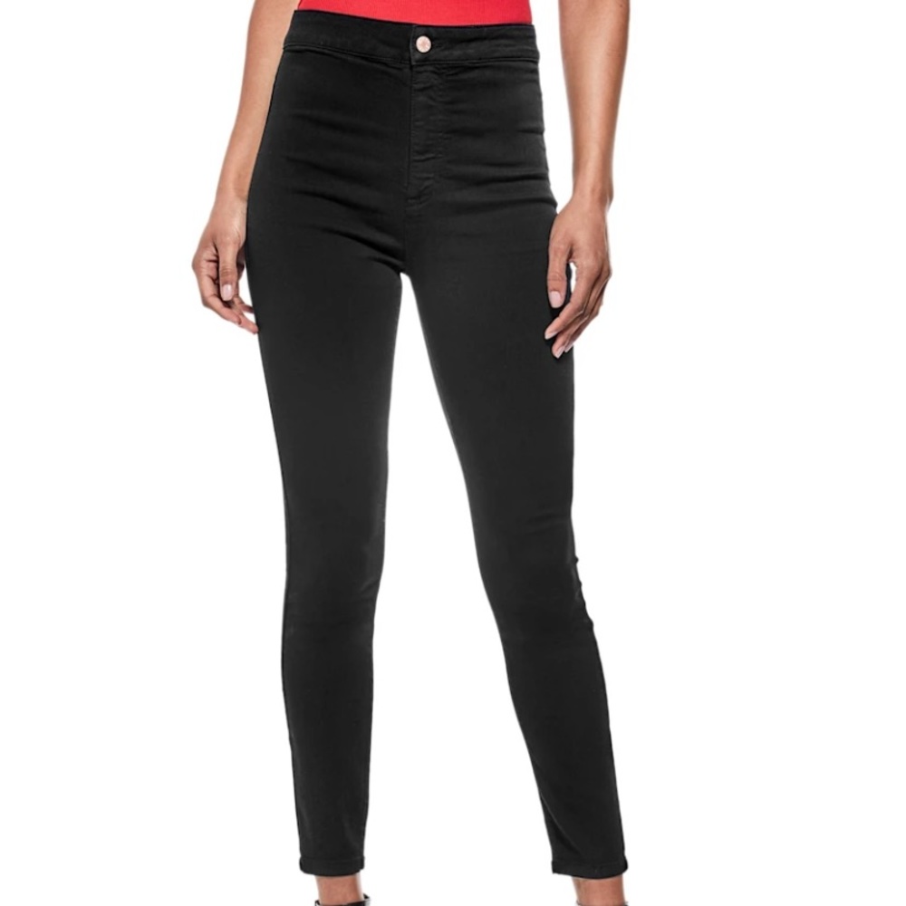 Guess Super High Rise black skinny jeans, size 30 regular